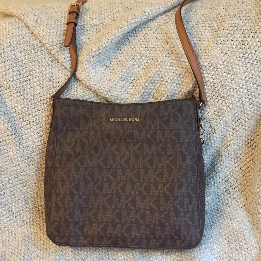 Michael Kors Crossbody